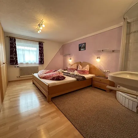 Bergglueck By Interhome Apartamento See